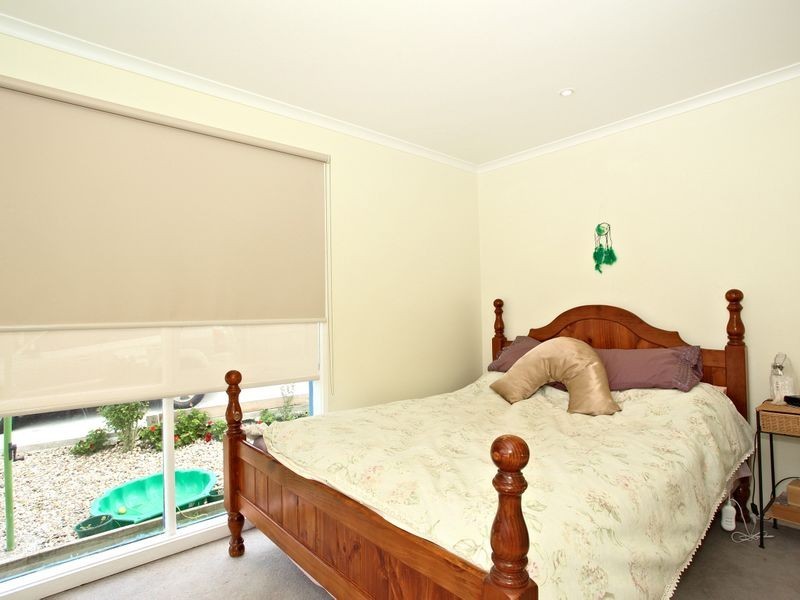 40 John Hunter Drive, Endeavour Hills VIC 3802