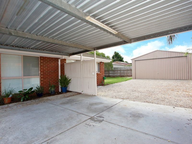 7 Tinara Court, Cranbourne North VIC 3977