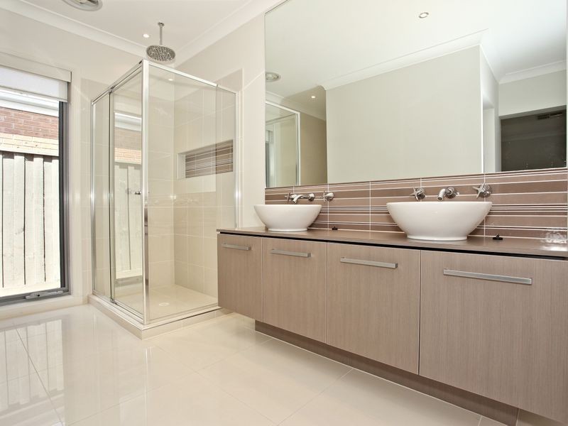 3 Brookwater Parade, Lyndhurst VIC 3975