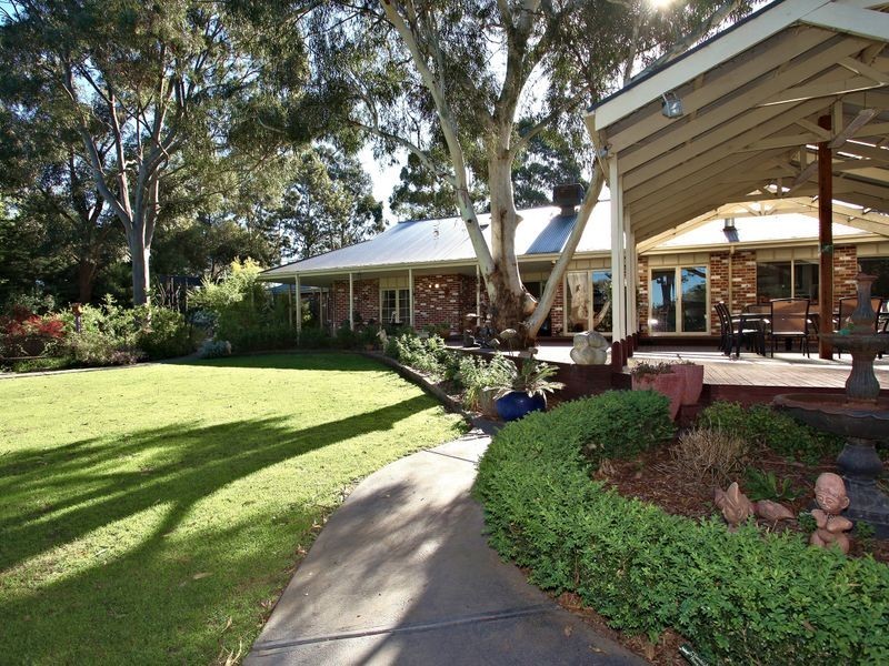 38 Mayfield Road, Cranbourne East VIC 3977