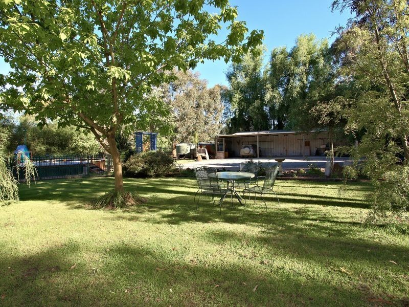 38 Mayfield Road, Cranbourne East VIC 3977