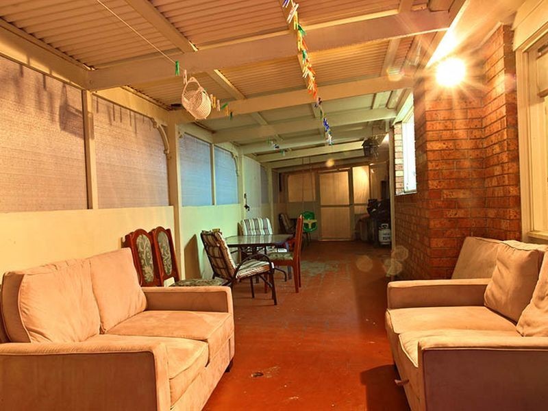 5 Bass Court, Cranbourne North VIC 3977