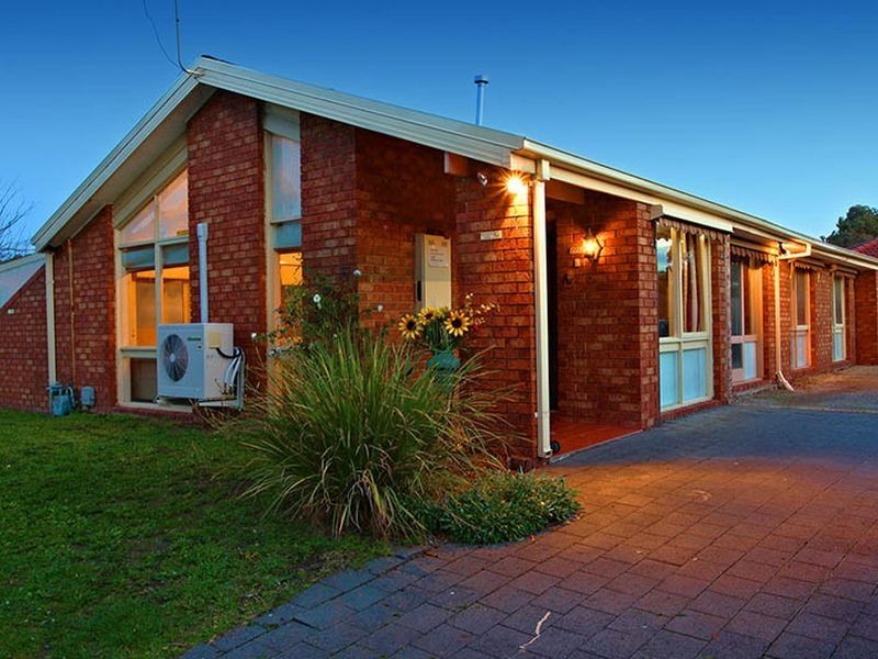 5 Bass Court, Cranbourne North VIC 3977