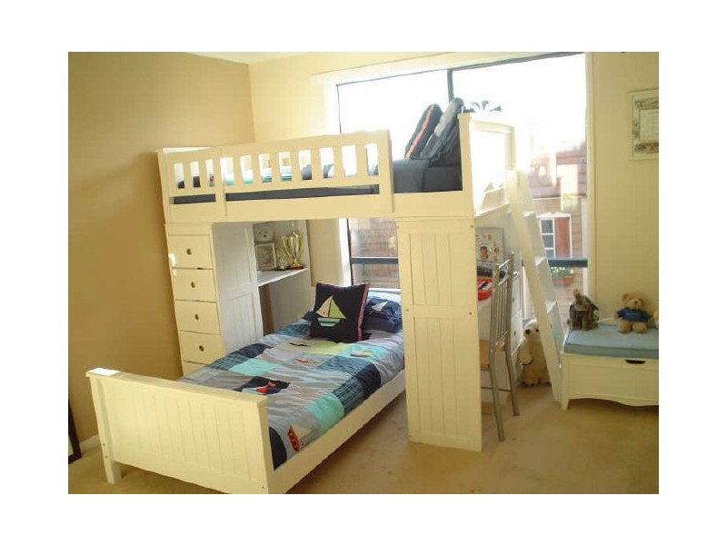 7 Staunton Walk, Cranbourne VIC 3977