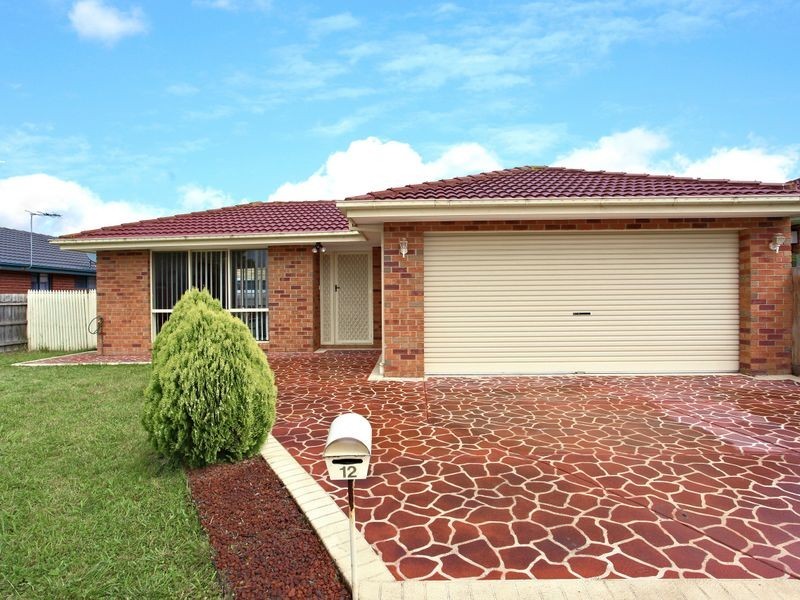 12 Cornwell Crescent, Cranbourne East VIC 3977