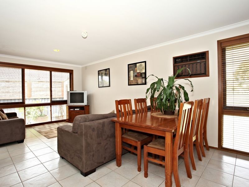 132 Endeavour Drive, Cranbourne North VIC 3977