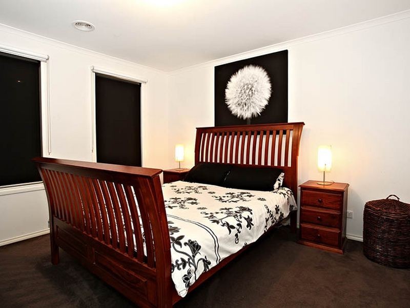 10 Hector Drive, Cranbourne VIC 3977