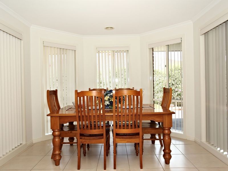 3 Durnoch Place, Cranbourne VIC 3977