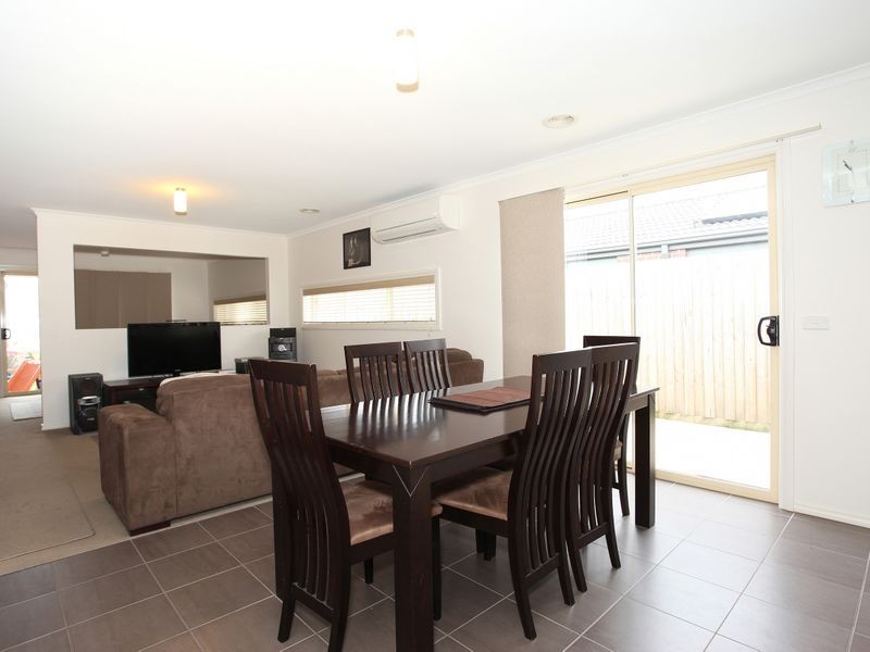 63 Calais Circuit, Cranbourne West VIC 3977