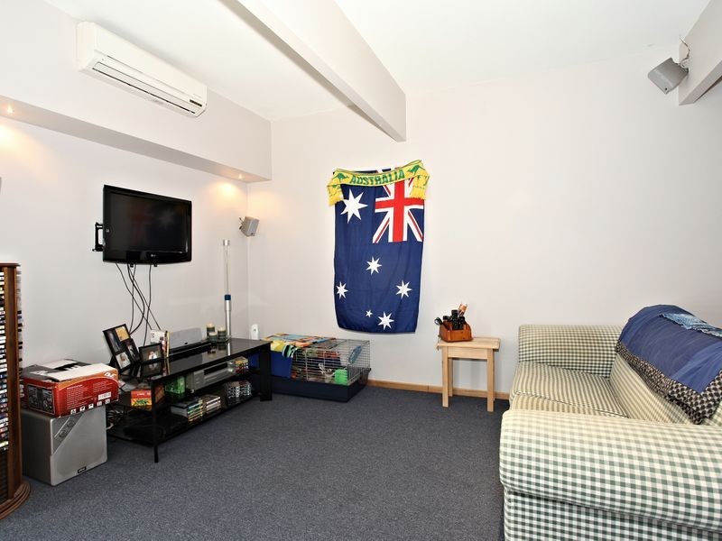 6 Barilla Court, Cranbourne VIC 3977