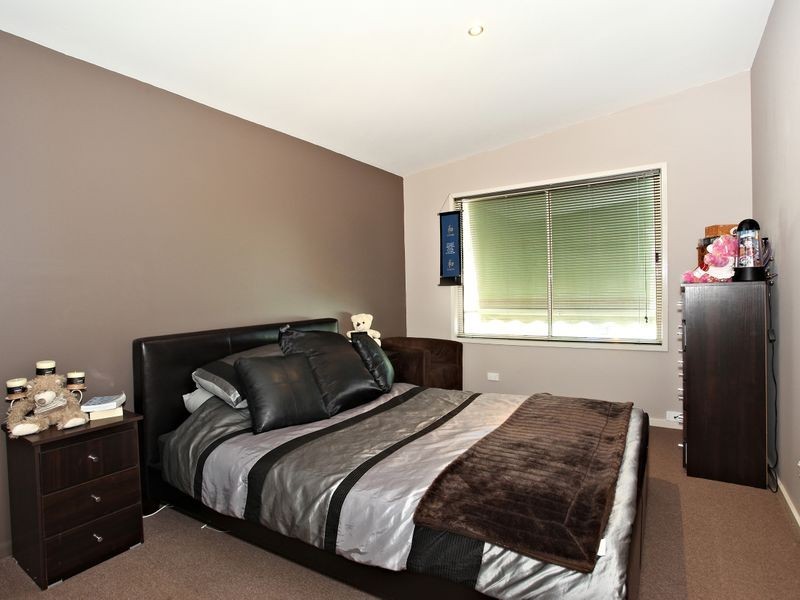 6 Barilla Court, Cranbourne VIC 3977