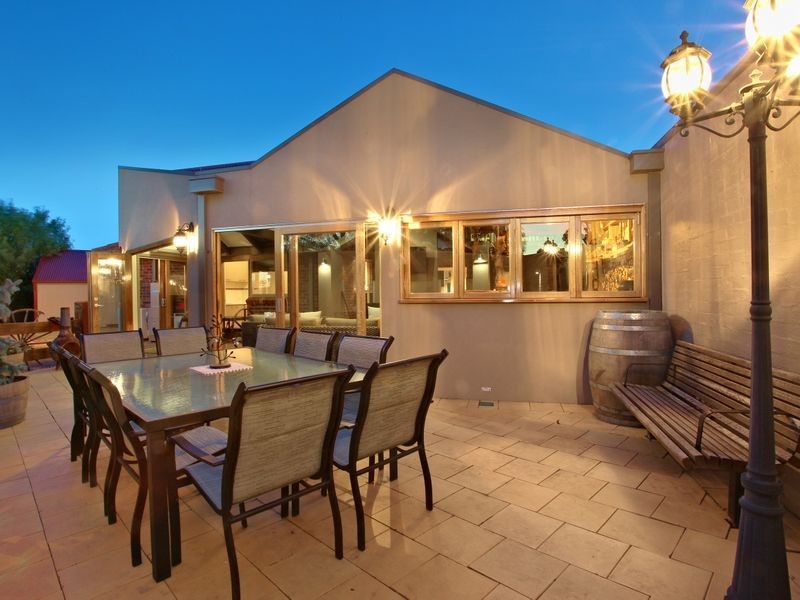 19 Barilla Court, Cranbourne VIC 3977