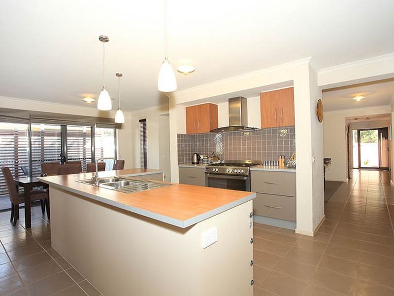 23 Ferndown Drive, Cranbourne VIC 3977