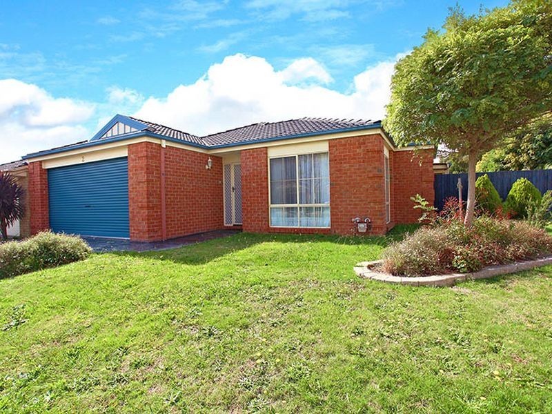 2 Stephellen Way, Cranbourne West VIC 3977
