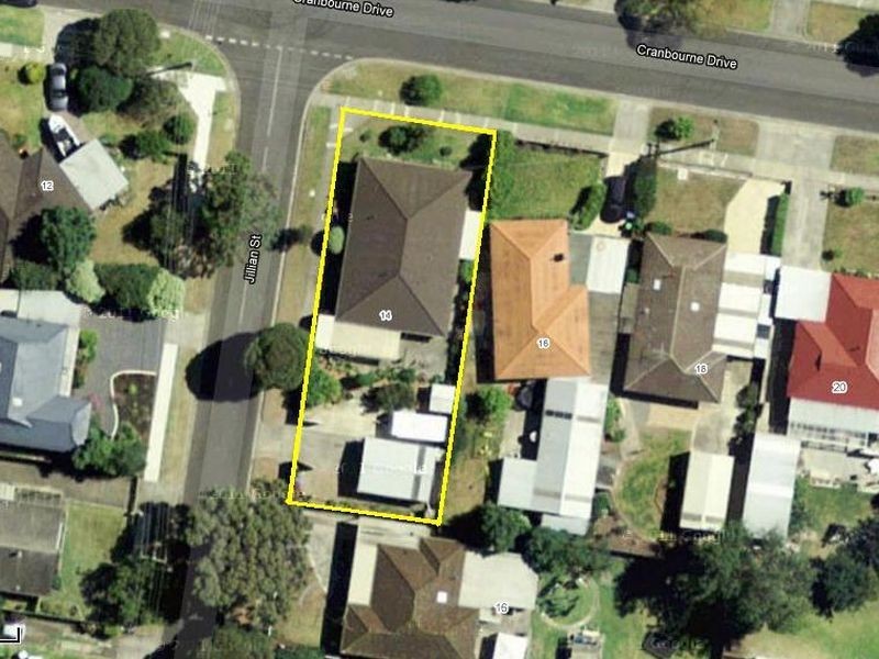 14 Cranbourne Drive, Cranbourne VIC 3977