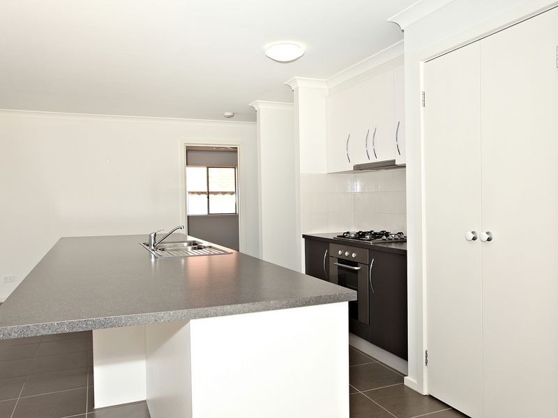 4 Flash Dan Drive, Cranbourne East VIC 3977