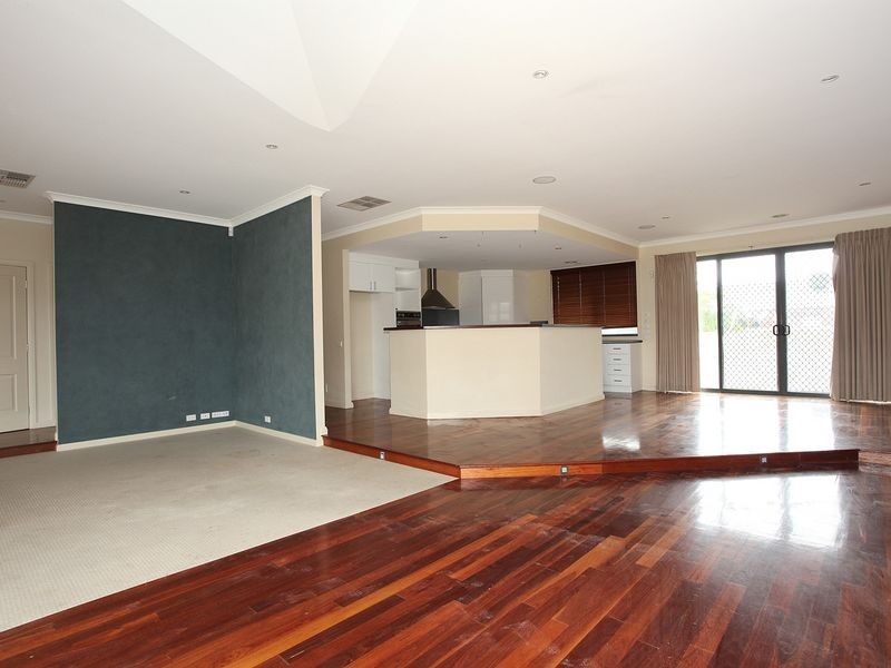 54 – 56 Cherry Hills Drive, Cranbourne VIC 3977