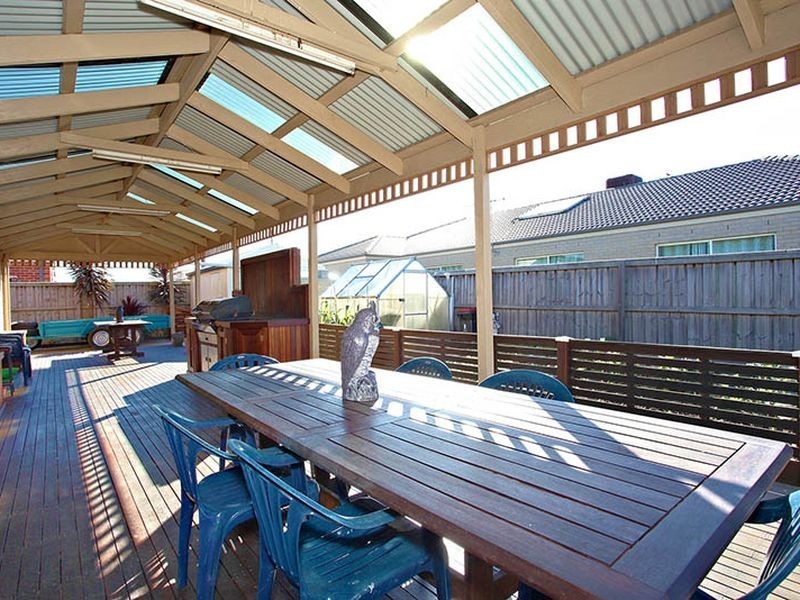 4 Honey Myrtle Way, Cranbourne VIC 3977