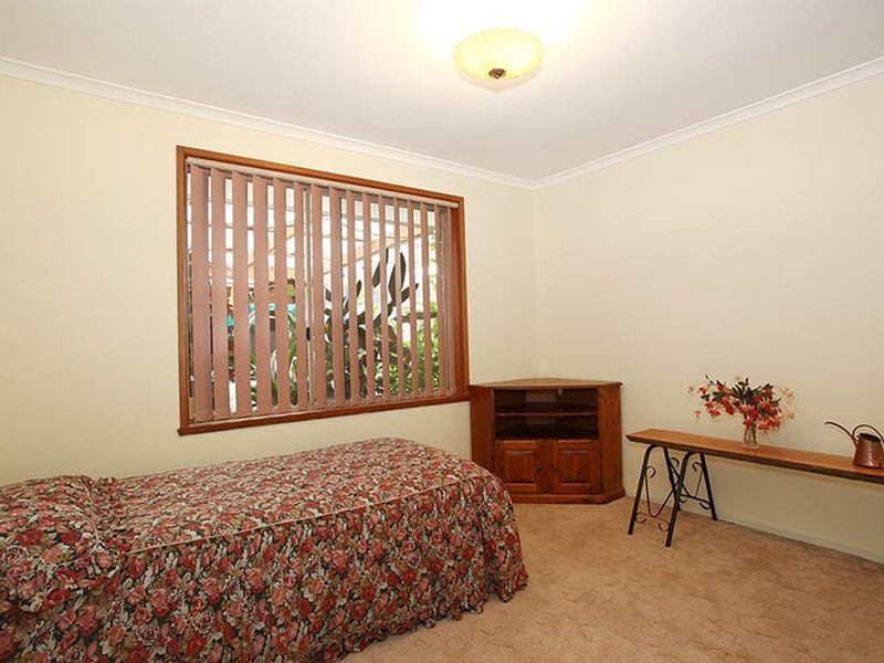 14 Navarre Drive, Cranbourne West VIC 3977