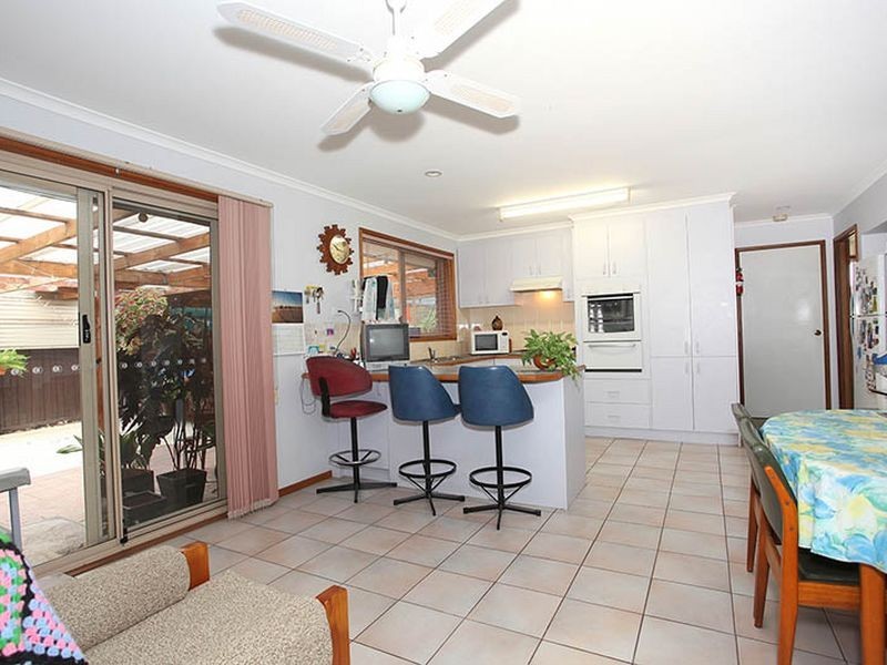 14 Navarre Drive, Cranbourne West VIC 3977