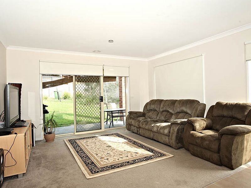 48 Tipperary Circuit, Pakenham VIC 3810