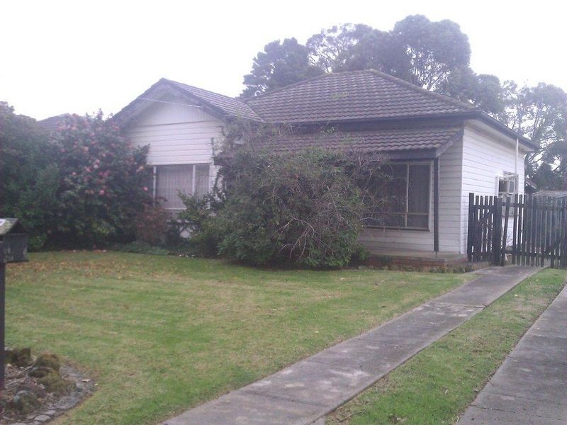 33 Taylor Street, Cranbourne VIC 3977