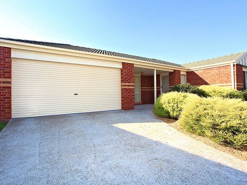 12 Jasa Crescent, Cranbourne West VIC 3977