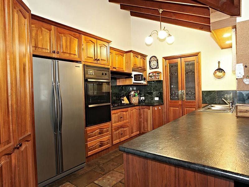 64 Lawless Drive, Cranbourne North VIC 3977