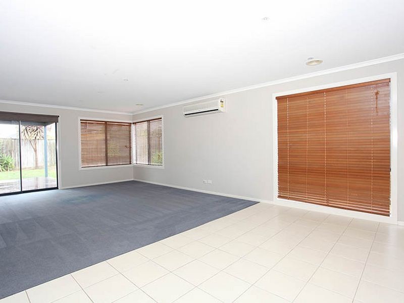 4 Faldo Place, Cranbourne North VIC 3977