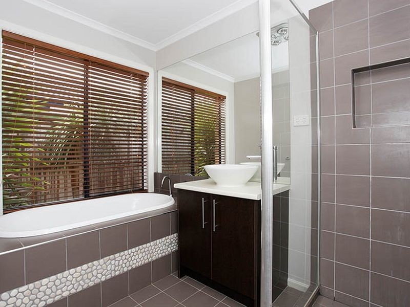 4 Faldo Place, Cranbourne North VIC 3977