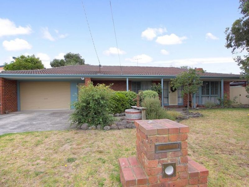 9 Colin Court, Langwarrin VIC 3910