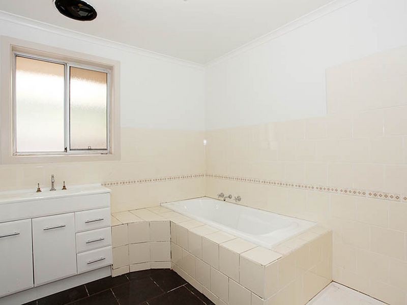 10 Virginia Street, Cranbourne VIC 3977