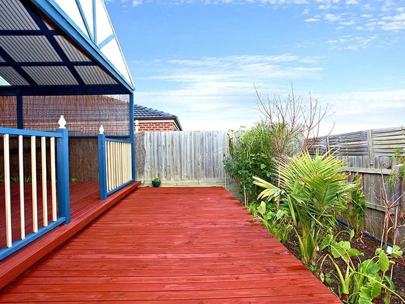 11 Elphin Close, Lynbrook VIC 3975