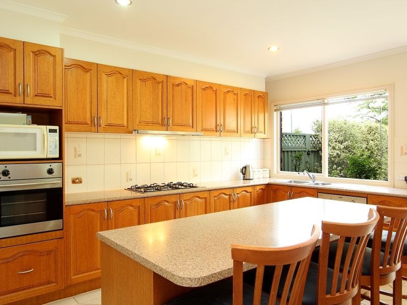 1 Waterside Drive, Cranbourne East VIC 3977