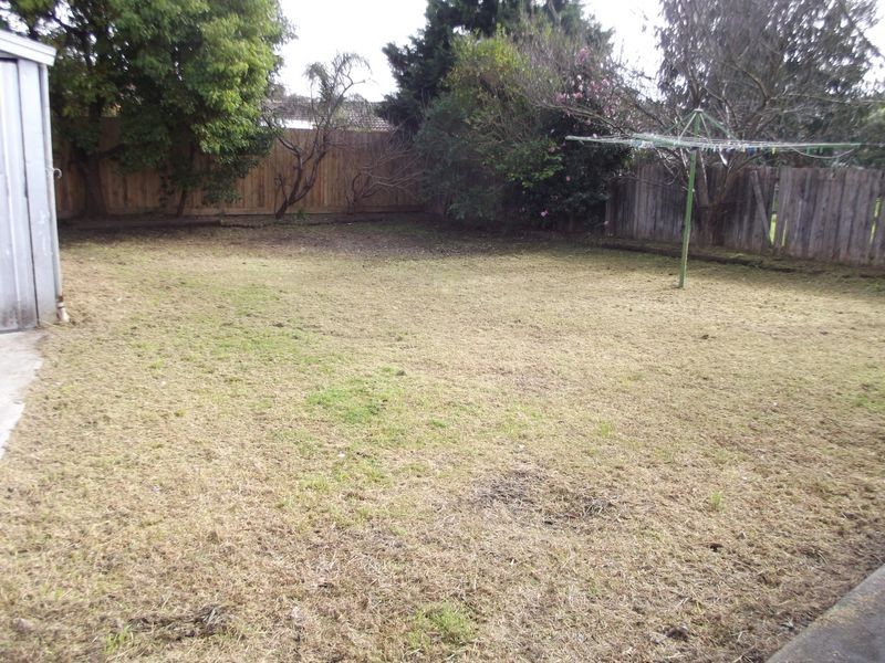 31 Hazelwood Avenue, Cranbourne North VIC 3977