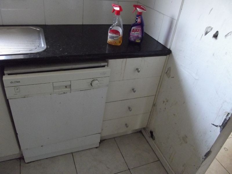 31 Hazelwood Avenue, Cranbourne North VIC 3977