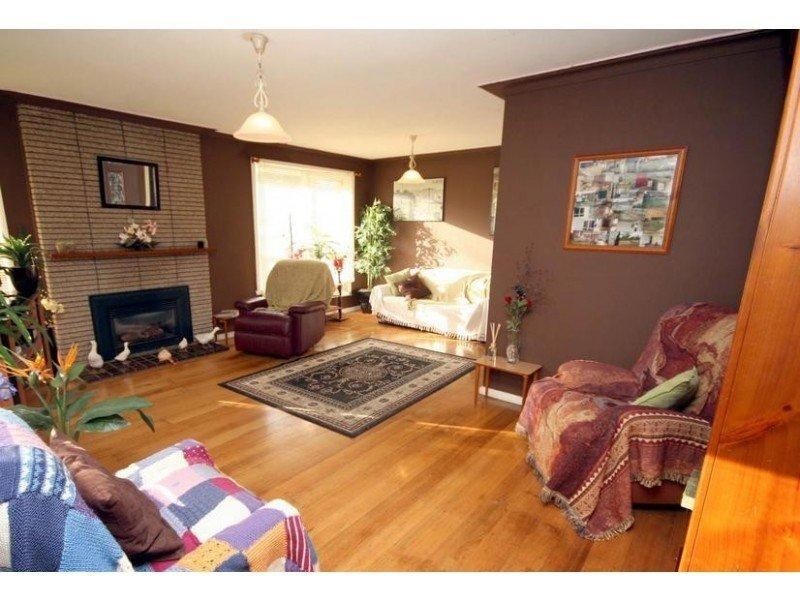 16 Clarendon Street, Cranbourne VIC 3977