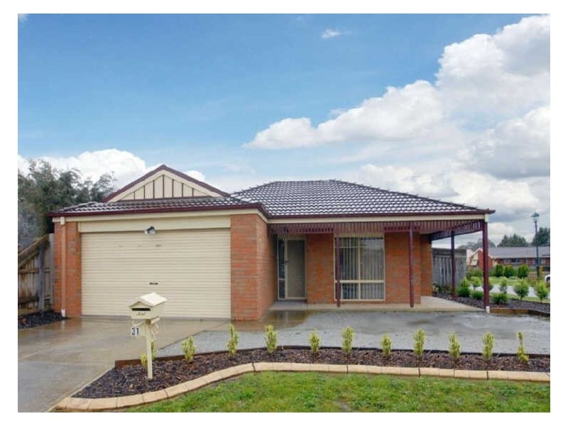 31 Elcan Avenue, Cranbourne VIC 3977