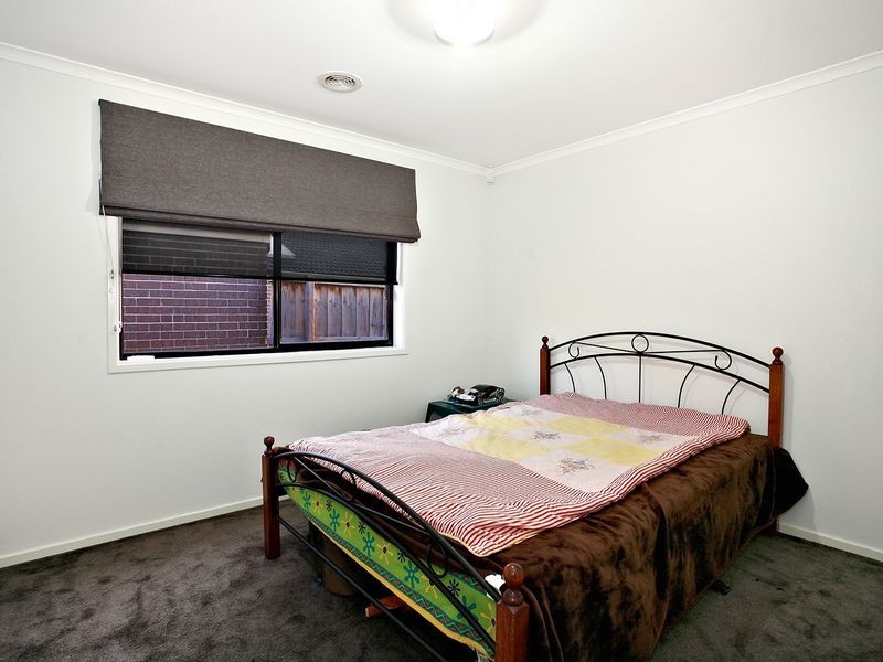5 Lily Place, Cranbourne VIC 3977
