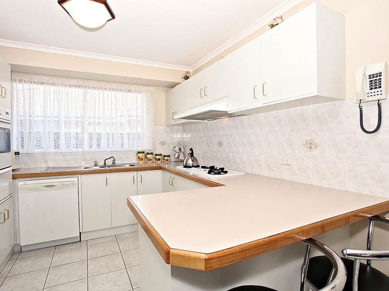 6 Bronhill Court, Cranbourne West VIC 3977