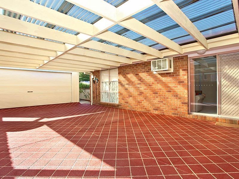 6 Bronhill Court, Cranbourne West VIC 3977