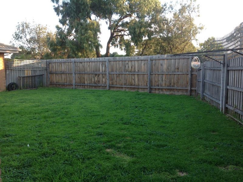 7/4 Blueberry Close, Cranbourne VIC 3977