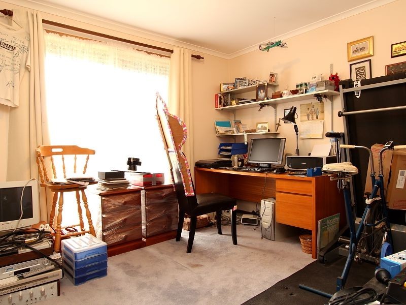 12 Lonsdale Crescent, Cranbourne North VIC 3977