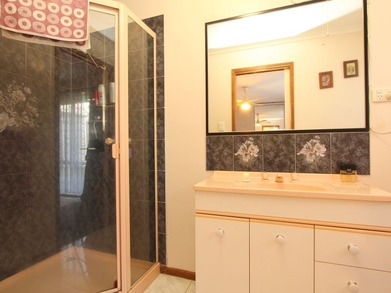 12 Lonsdale Crescent, Cranbourne North VIC 3977