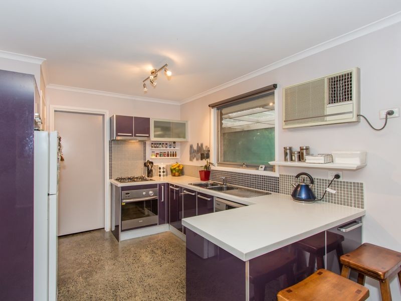 7 Maltravers Crescent, Cranbourne North VIC 3977