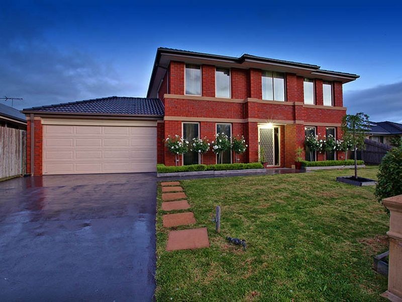 17 Eldershaw Drive, Lynbrook VIC 3975
