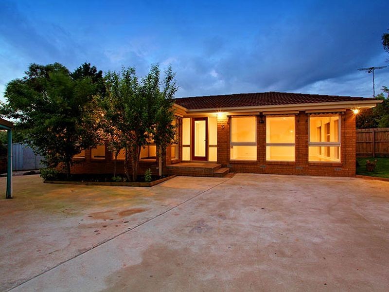 3 Ellaswood Court, Hampton Park VIC 3976