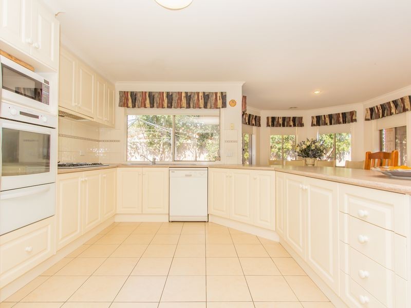 13 The Belfry, Cranbourne VIC 3977