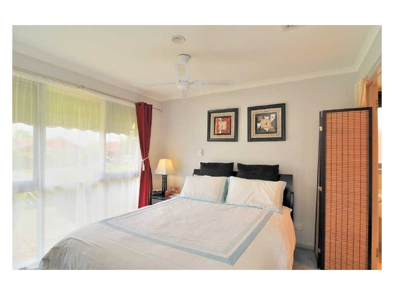 151 Courtenay Avenue, Cranbourne VIC 3977