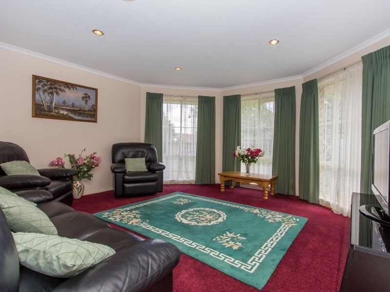 1 Marley Mews, Cranbourne East VIC 3977